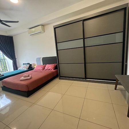 Homenest Jb City Poolview Suite By Cozy Home Johor Bahru Exteriér fotografie