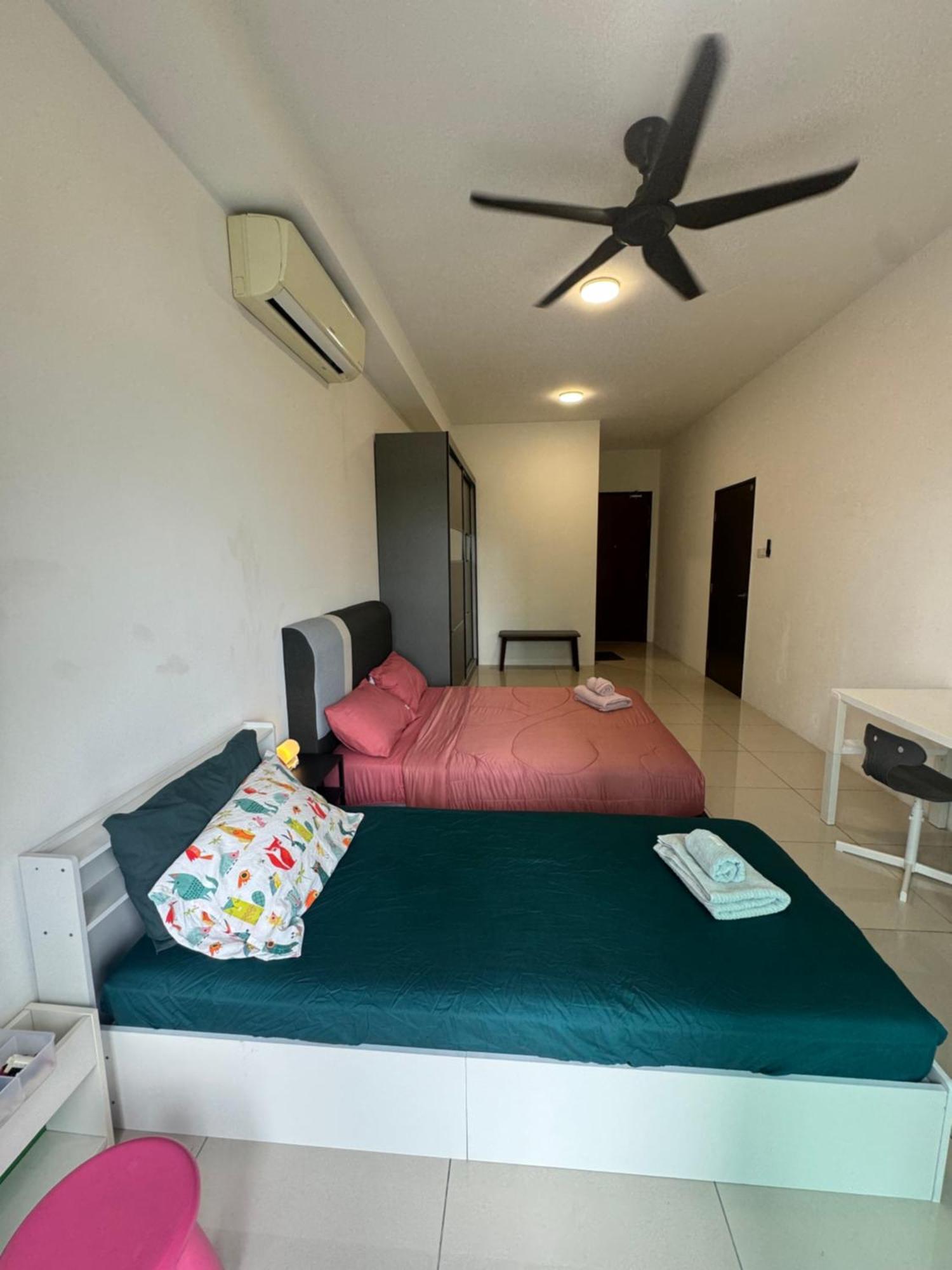 Homenest Jb City Poolview Suite By Cozy Home Johor Bahru Exteriér fotografie