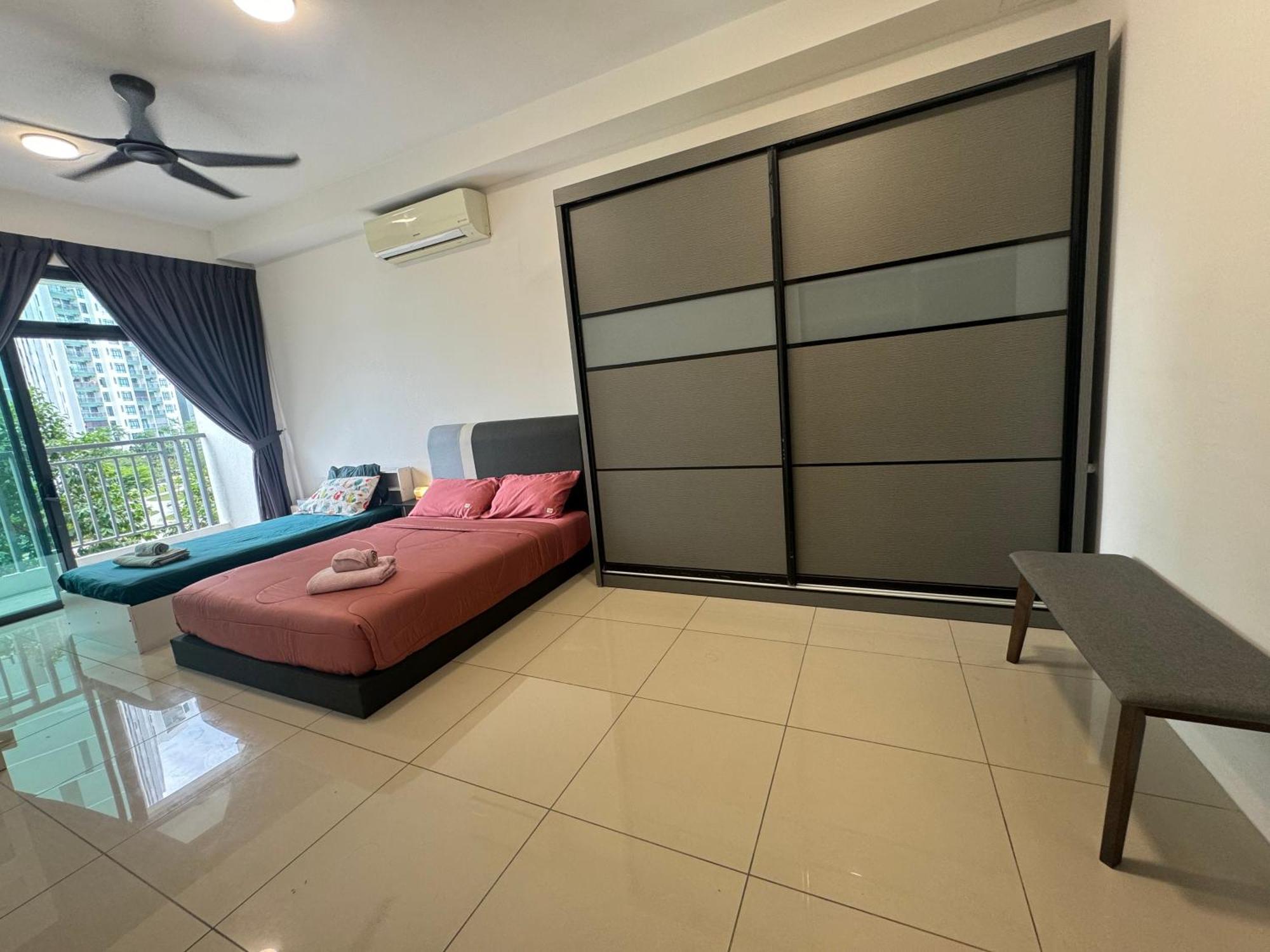 Homenest Jb City Poolview Suite By Cozy Home Johor Bahru Exteriér fotografie